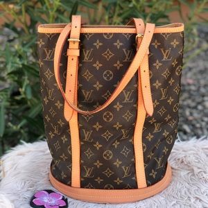 🎉✅Auth Louis Vuitton bucket Gm